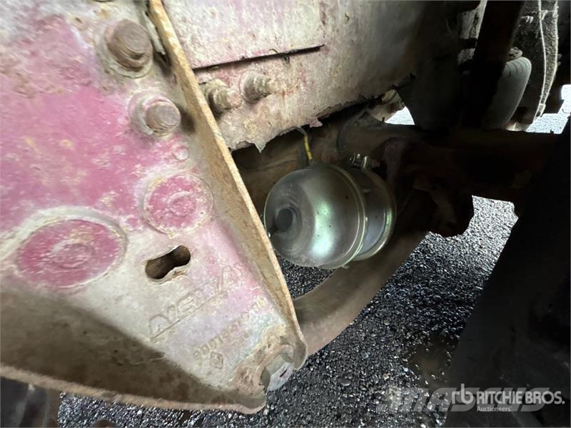 International Paystar 5600i 8x6 Coil Tubing Reel Truck Vehicule de recuperare