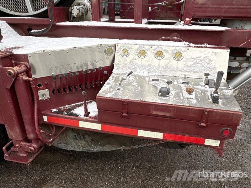 International Paystar 5600i 10x6 Twin-Steer Coiled Tubing Reel T Sleepwagens