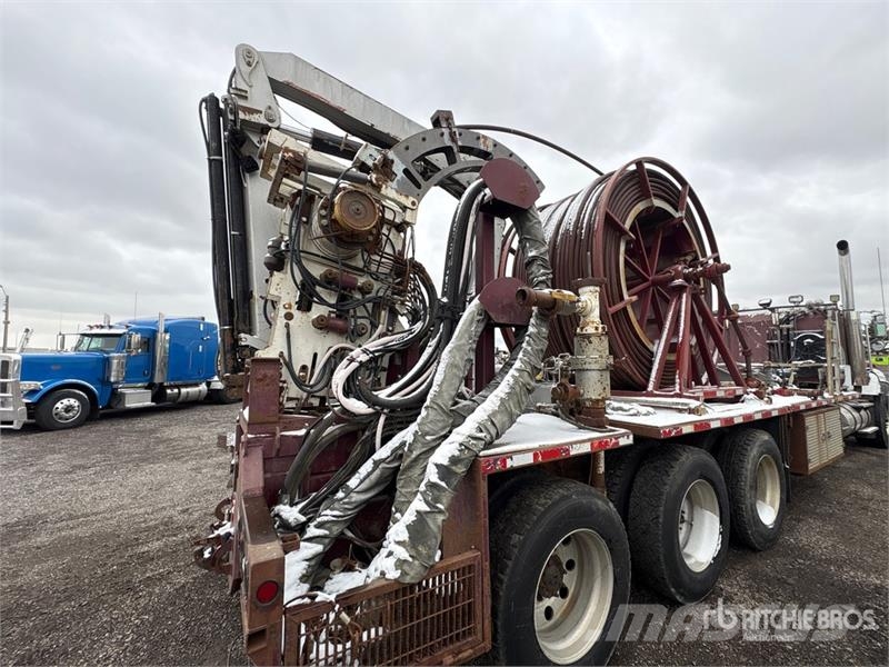 International Paystar 5600i 8x6 Coil Tubing Reel Truck Vehicule de recuperare