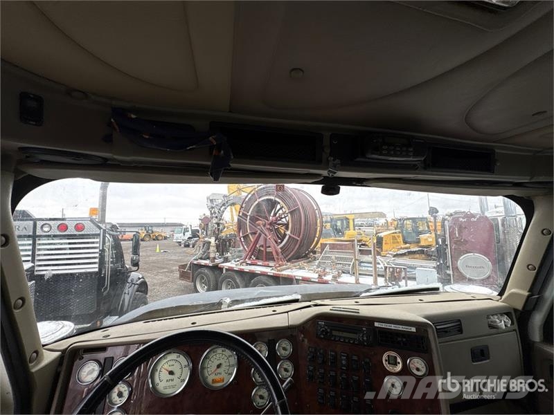 International Paystar 5900I 8x6 Nitrogen Truck Специальные грузовики