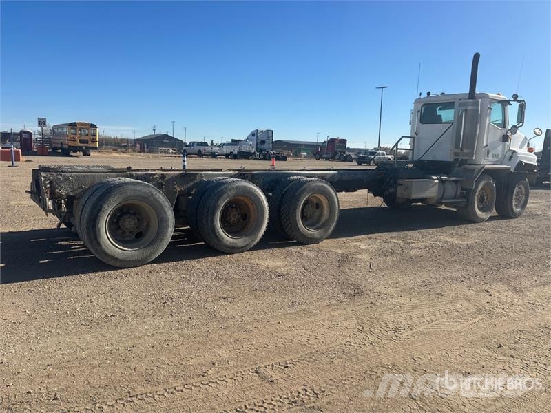 International PayStar 5600i 8x6 Cab and Chassis Kabine i unutrašnjost