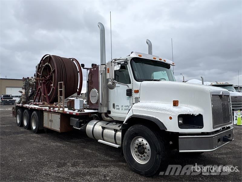 International Paystar 5600i 8x6 Coil Tubing Reel Truck Vehicule de recuperare