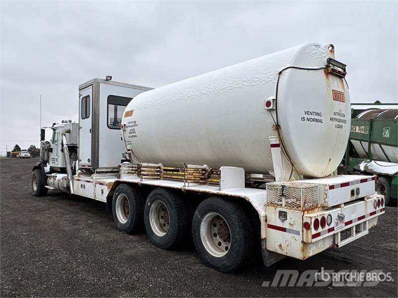 International Paystar 5900I 8x6 Nitrogen Truck Специальные грузовики