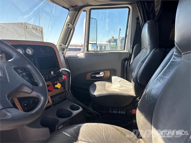 International Prostar+ 122 6x4 T/A Sleeper Truck Tractor Τράκτορες