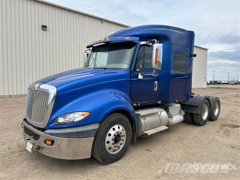 International ProStar+ 122 6x4 T/A Sleeper Truck Tractor Vilcēji