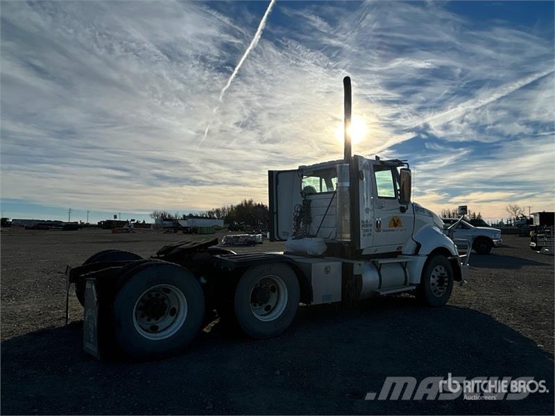 International ProStar 6x4 T/A Day Cab Truck Tractor (Inoperable) وحدات الجر