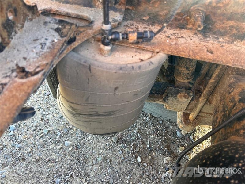 International ProStar 6x4 T/A Day Cab Truck Tractor (Inoperable) وحدات الجر