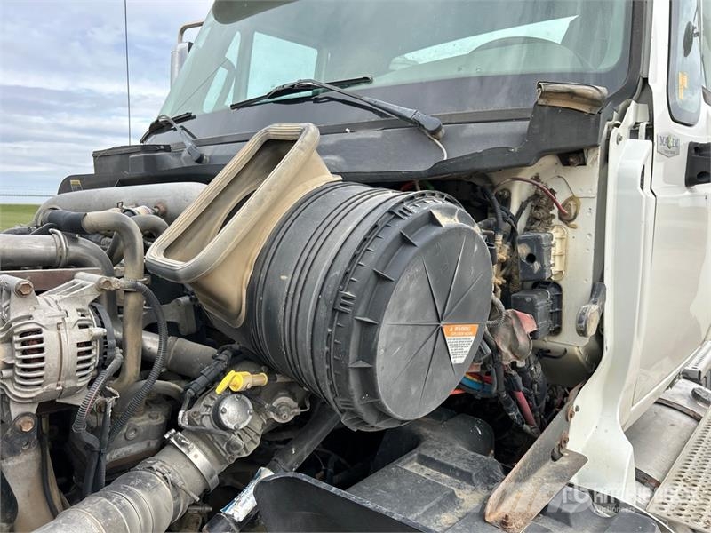 International ProStar + 6x4 T/A Day Cab Truck Tractor Vilcēji
