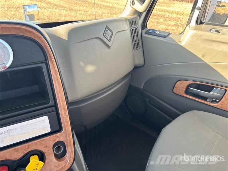 International ProStar+ 122 Τράκτορες