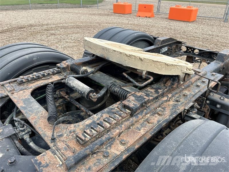 International ProStar + 6x4 T/A Day Cab Truck Tractor Vilcēji