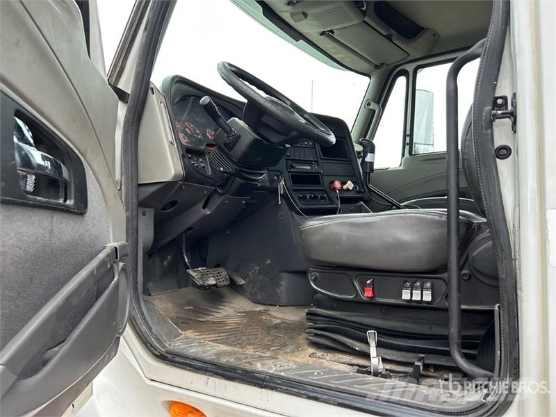 International Prostar 6x4 Chemical Truck Otros camiones