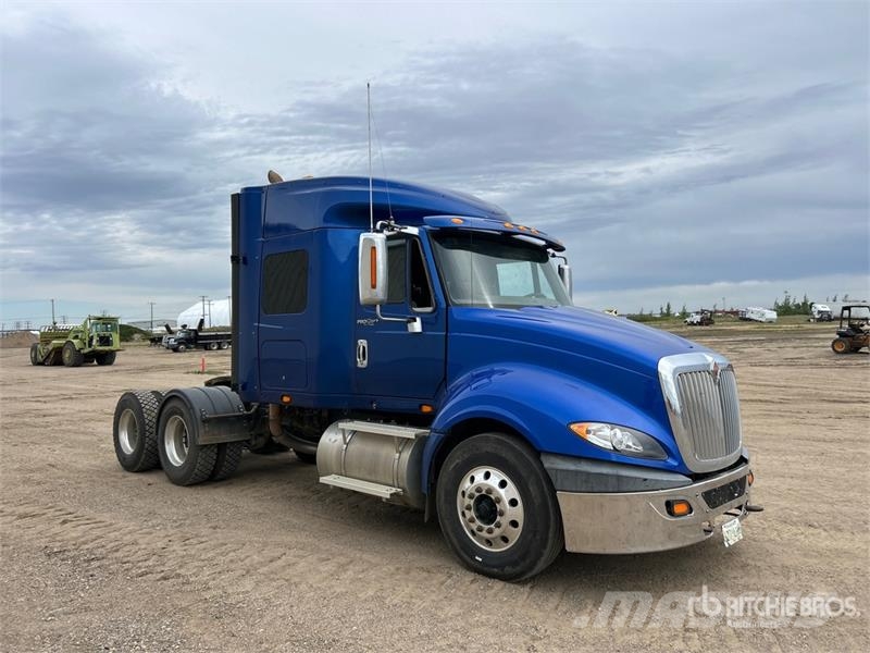 International ProStar+ 122 6x4 T/A Sleeper Truck Tractor Vilcēji