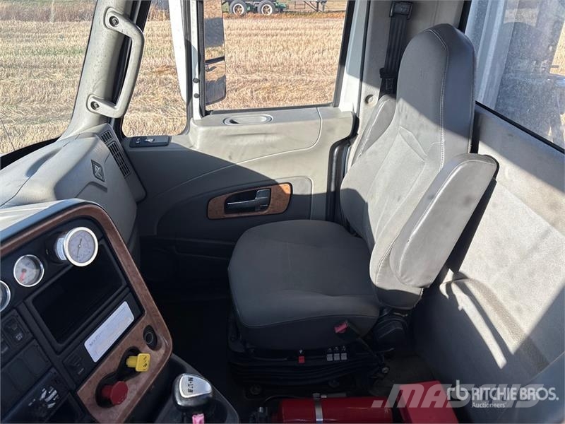 International ProStar+ 122 Τράκτορες