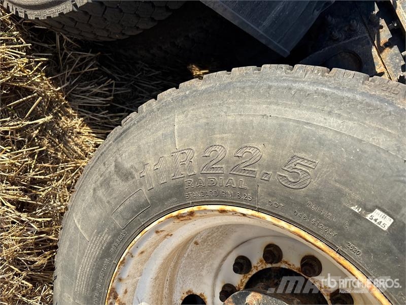 International ProStar+ 122 Τράκτορες