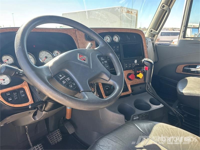 International Prostar+ 122 6x4 T/A Sleeper Truck Tractor Τράκτορες