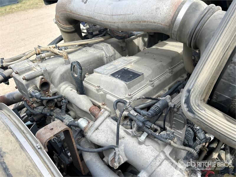International ProStar+ 122 6x4 T/A Sleeper Truck Tractor Vilcēji