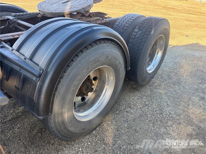 International Prostar 6x4 T/A Day Cab Truck Tractor (Inoperable) Prime Movers
