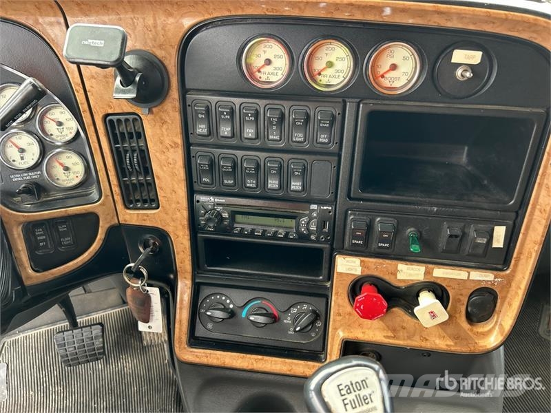 International ProStar+ 122 6x4 T/A Sleeper Truck Tractor Vilcēji