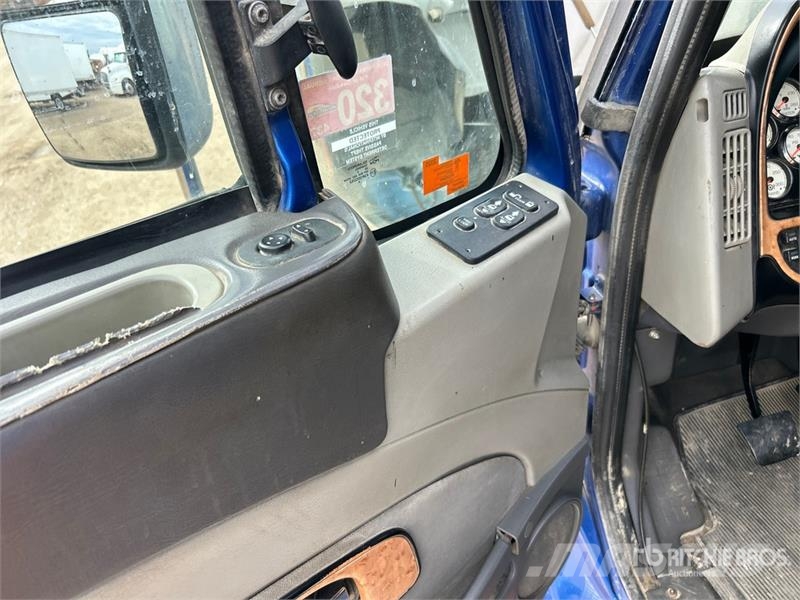 International ProStar+ 122 6x4 T/A Sleeper Truck Tractor Vilcēji
