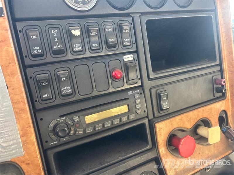International Prostar 6x4 T/A Day Cab Truck Tractor (Inoperable) Prime Movers
