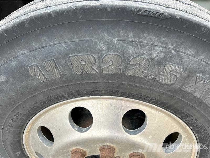 International ProStar + 6x4 T/A Day Cab Truck Tractor Vilcēji