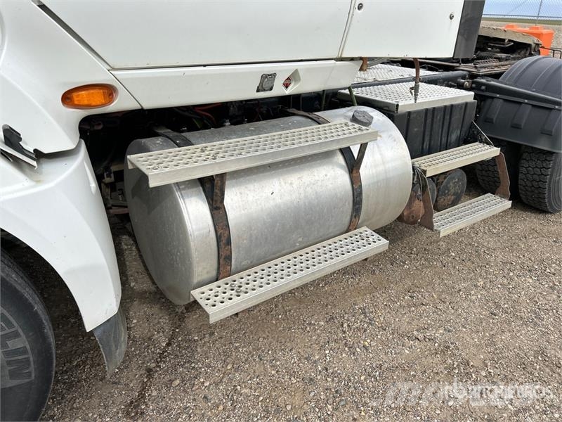 International ProStar + 6x4 T/A Day Cab Truck Tractor Vilcēji