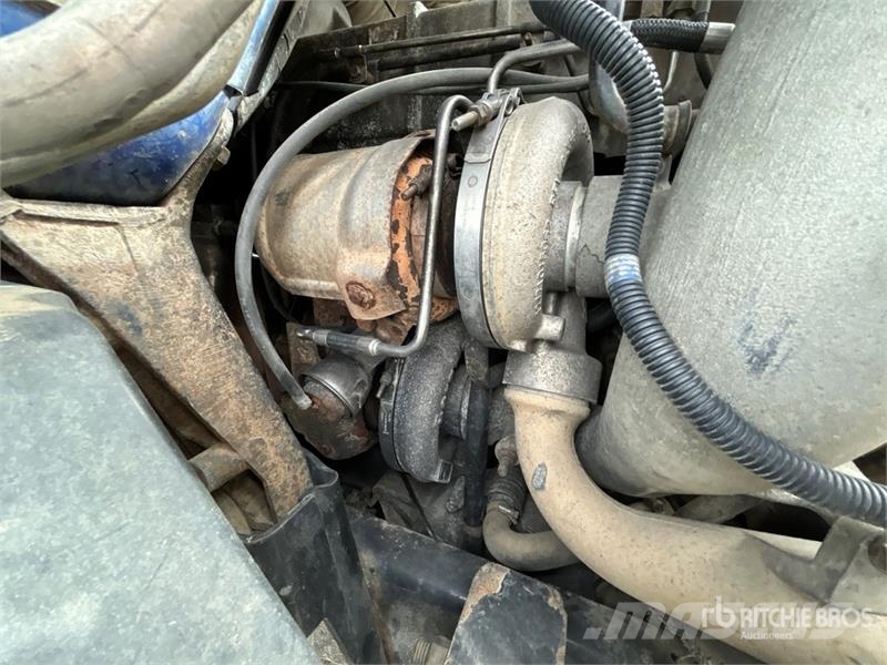 International ProStar+ 122 6x4 T/A Sleeper Truck Tractor Vilcēji