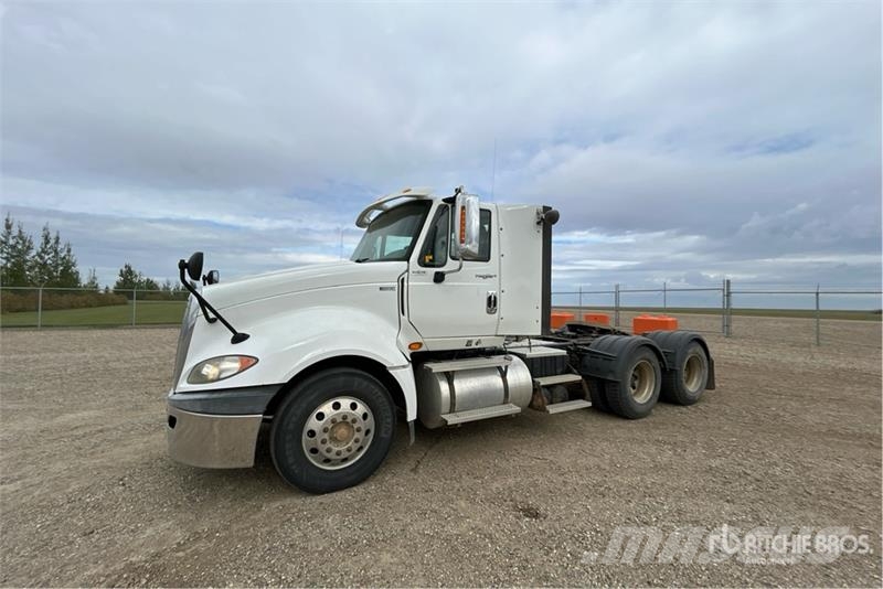 International ProStar + 6x4 T/A Day Cab Truck Tractor Vilcēji