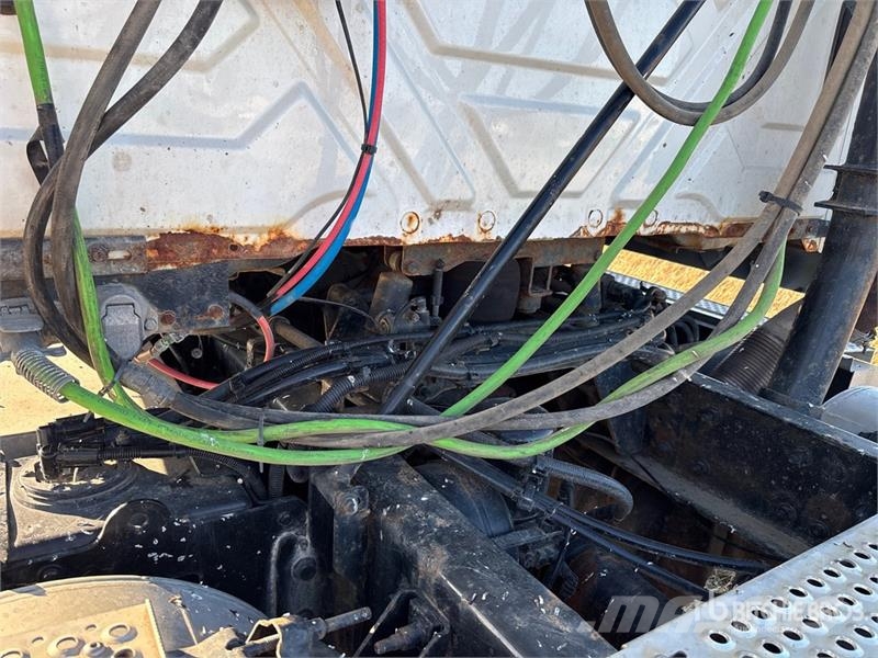 International ProStar+ 122 Τράκτορες
