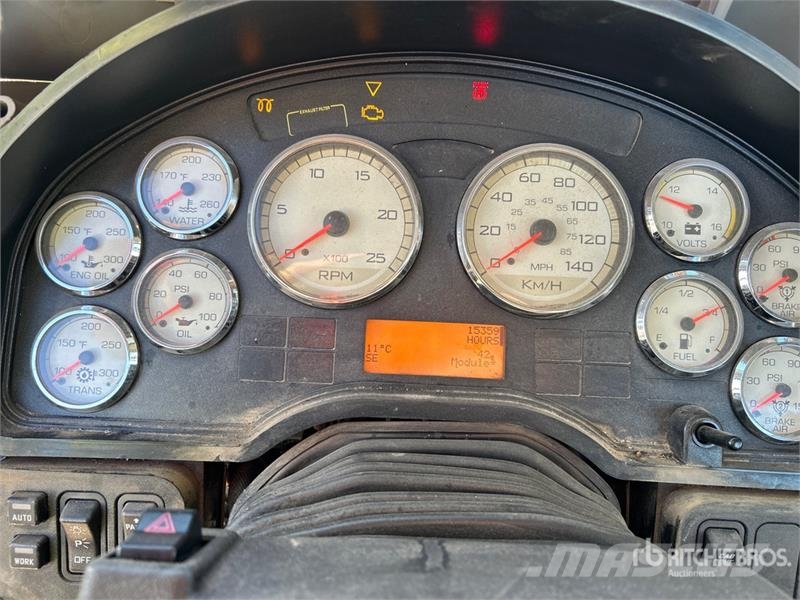 International ProStar 6x4 T/A Day Cab Truck Tractor (Inoperable) وحدات الجر