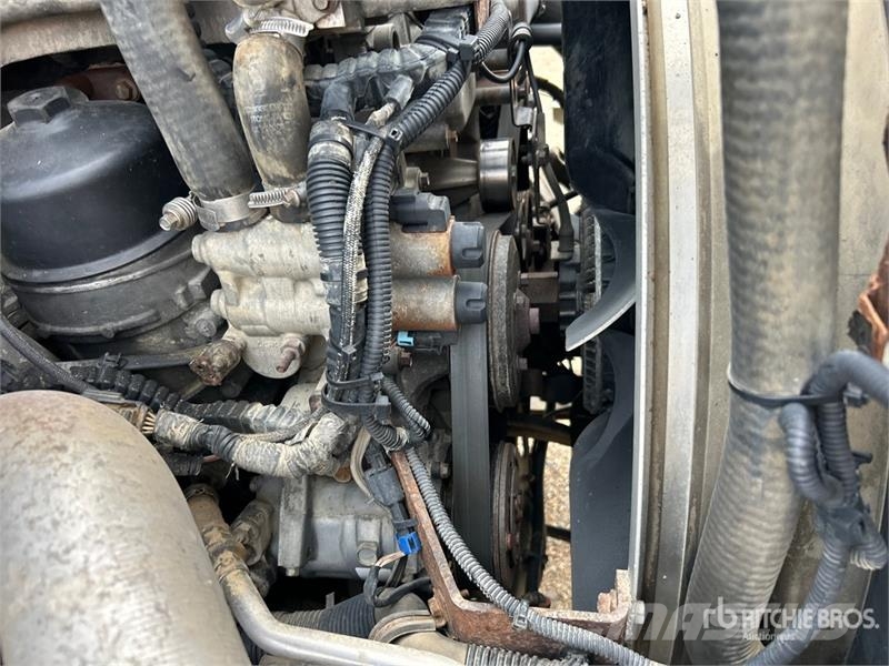 International ProStar+ 122 6x4 T/A Sleeper Truck Tractor Vilcēji
