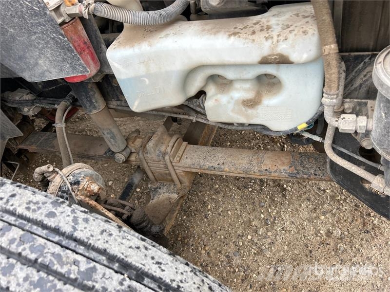 International Prostar 6x4 Chemical Truck Otros camiones