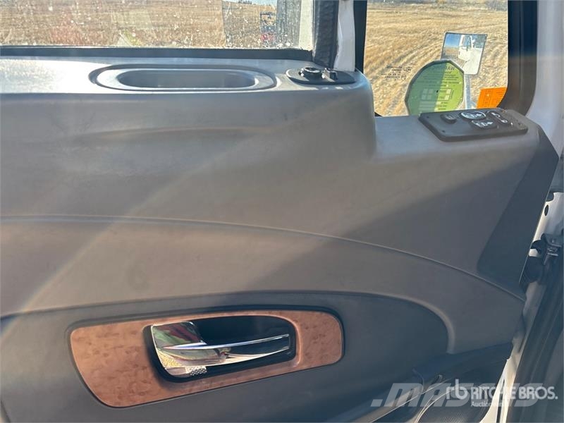 International ProStar+ 122 Τράκτορες