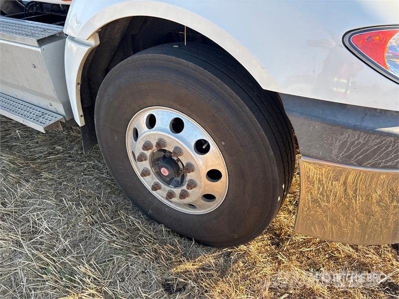 International ProStar+ 122 Τράκτορες