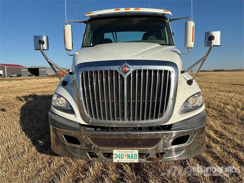 International ProStar+ 122 Τράκτορες