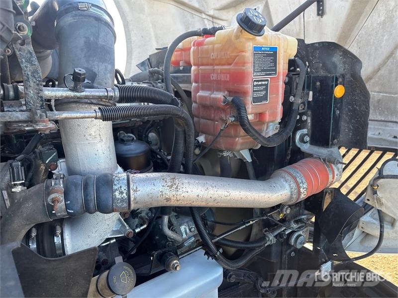 International RH613 6x4 T/A Day Cab Truck Tractor Седельные тягачи