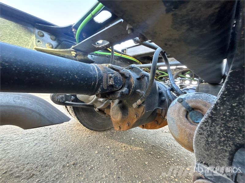 International RH613 6x4 T/A Day Cab Truck Tractor Седельные тягачи