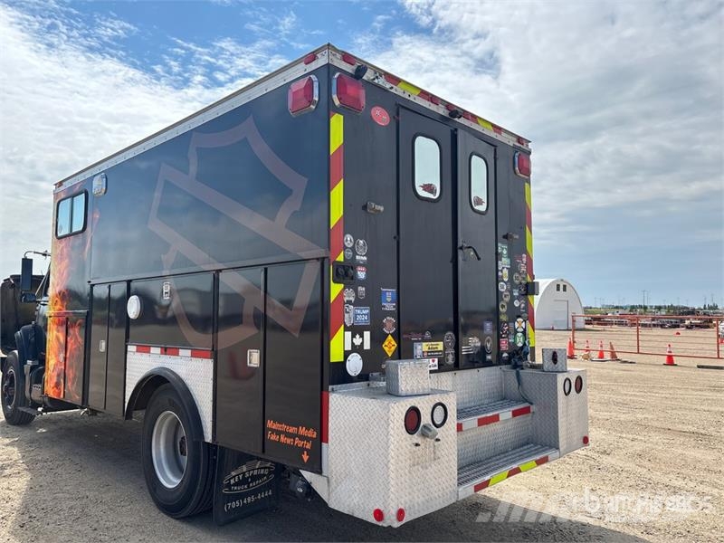 International S1900 4x2 Toy Hauler 其他貨車