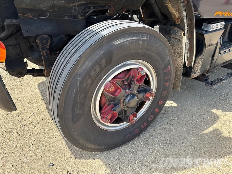 International S1900 4x2 Toy Hauler 其他貨車