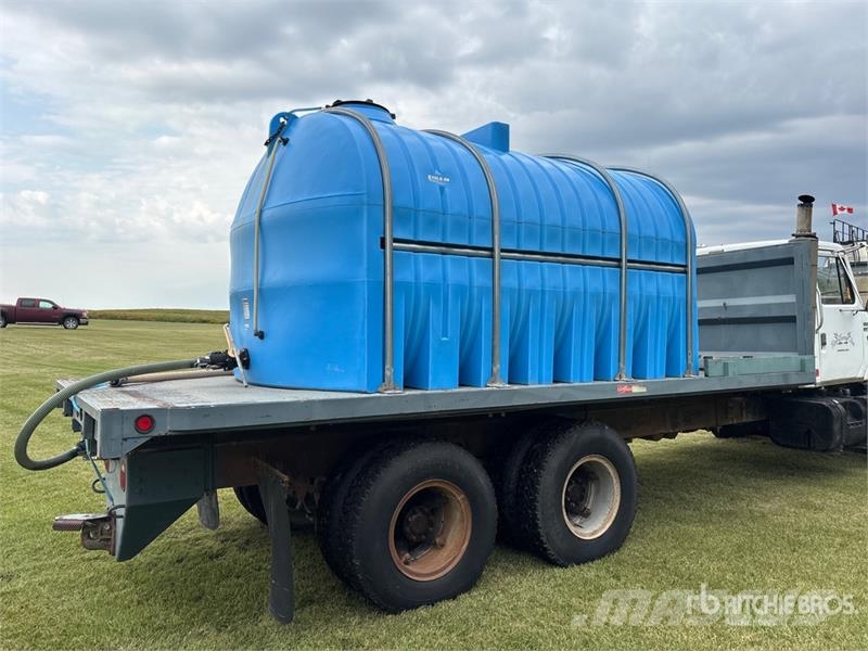 International S2500 6x4 Water Flatbed Truck شاحنات مسطحة/مفصلية الجوانب
