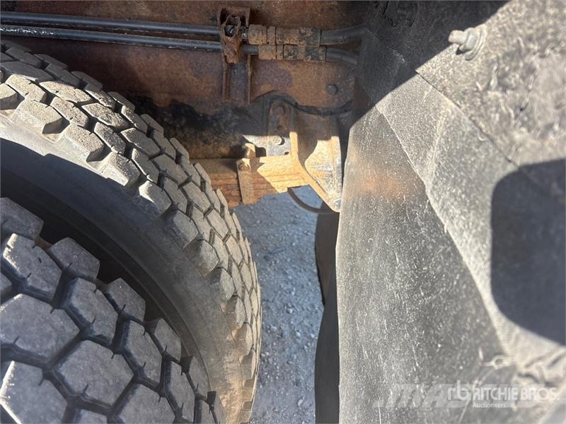 International SA 495 4x2 Plow Snow Plow Truck Komunalna vozila