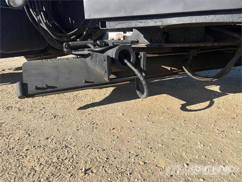 International SA 495 4x2 Plow Snow Plow Truck Komunalna vozila