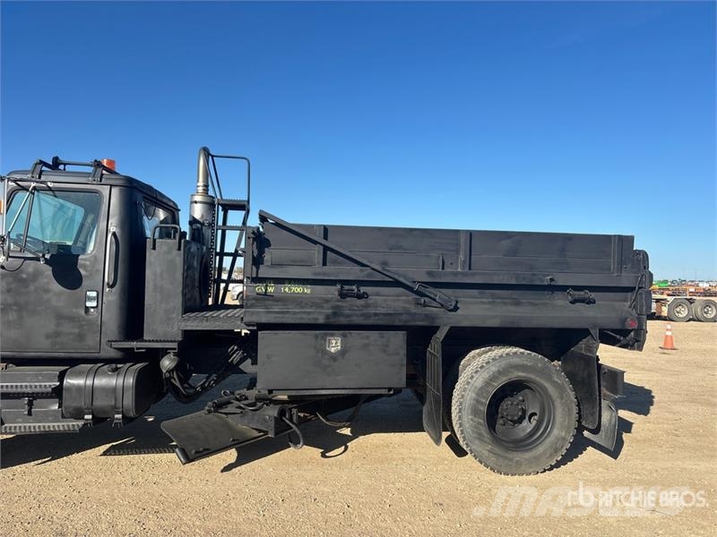 International SA 495 4x2 Plow Snow Plow Truck Komunalna vozila