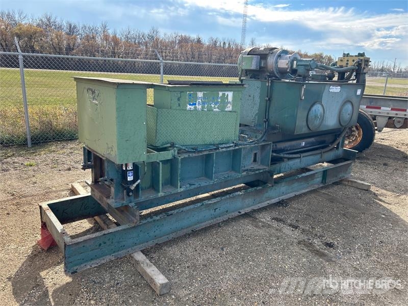 International Skid Mounted Square Baler محزمات مربعة