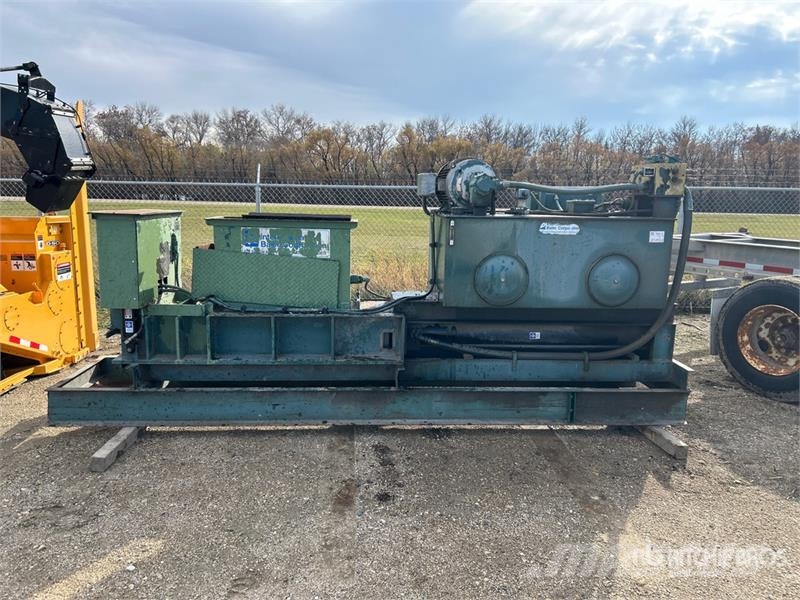 International Skid Mounted Square Baler محزمات مربعة