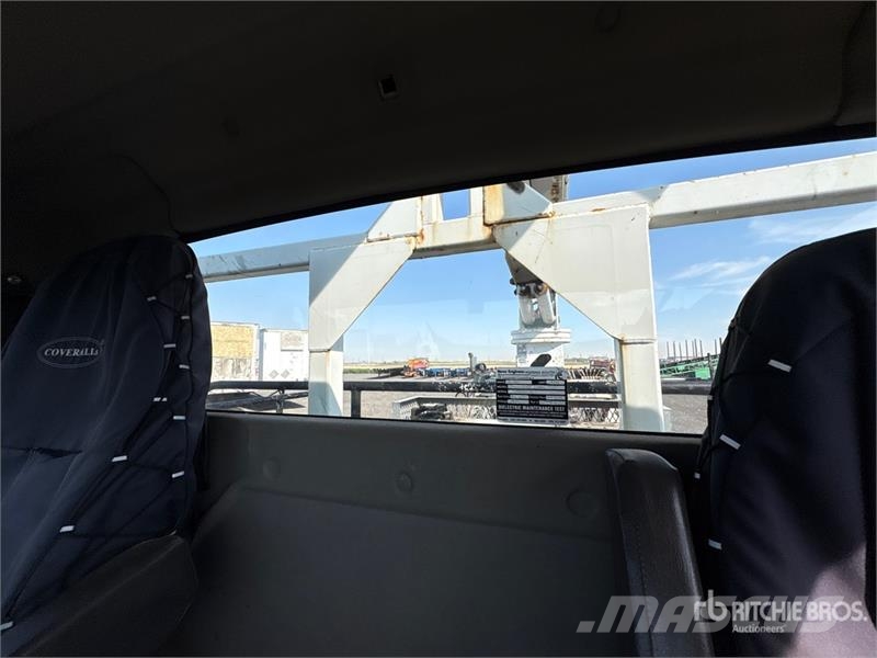 International Terex Commander C6060 on International Workstar 7 Mobiele Boorinstallatie