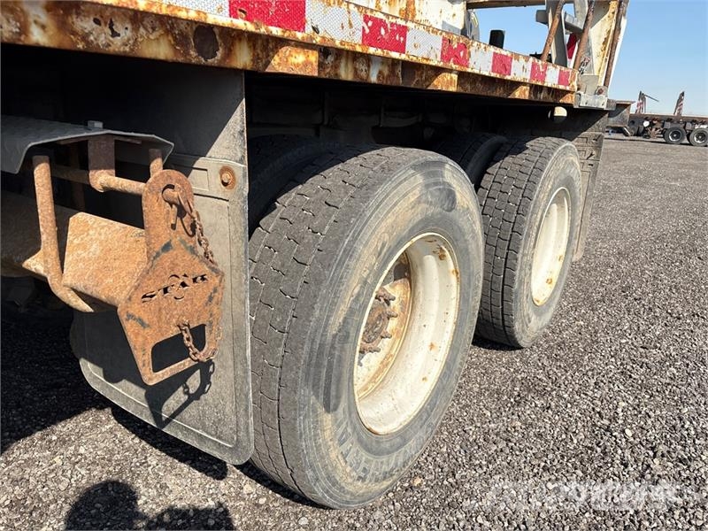 International Terex Commander C6060 on International Workstar 7 Mobiele Boorinstallatie