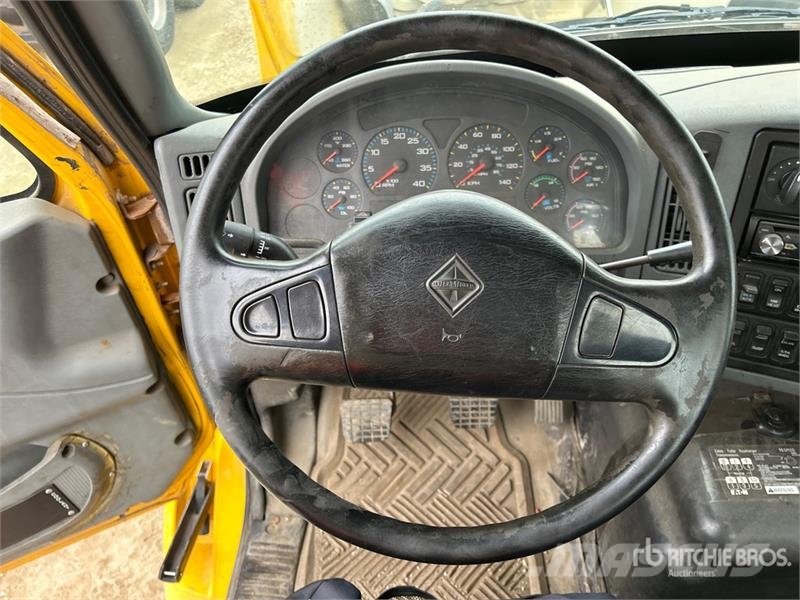 International TranStar 8600 Truck Tractor Units