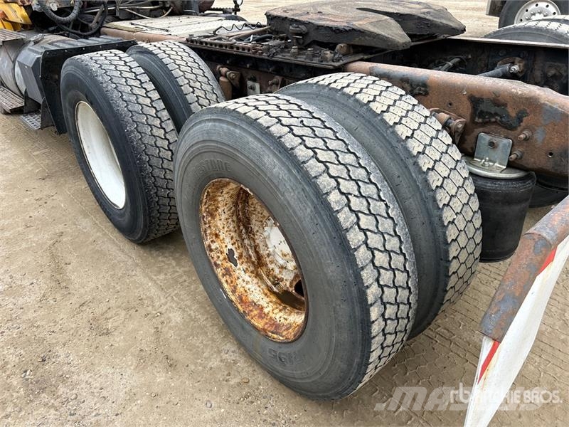 International TranStar 8600 Truck Tractor Units