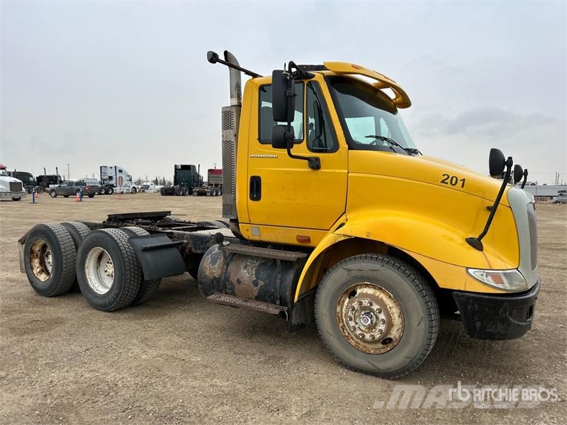 International TranStar 8600 Truck Tractor Units
